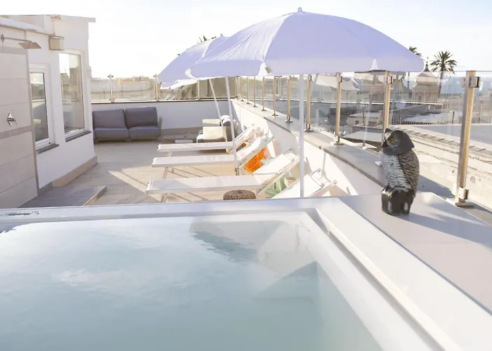 White 1903 - Rooftop Pool & Luxury Bed and Breakfast 4*