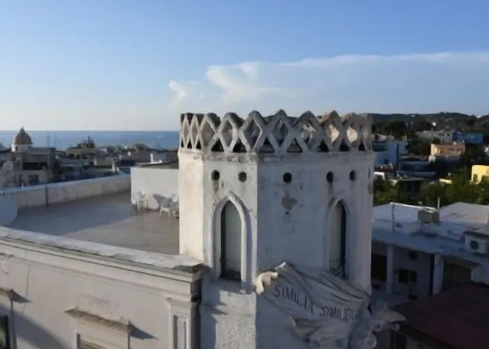 White 1903 - Rooftop Pool & Luxury 4*