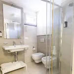 Bed & Breakfast White 1903 - Rooftop Pool & Luxury 4*