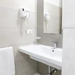 White 1903 - Rooftop Pool & Luxury