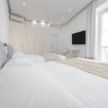B&B White 1903 - Rooftop Pool & Luxury