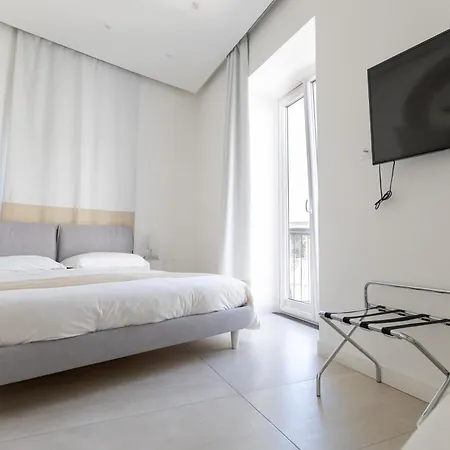 فندق مبيت وإفطار White 1903 - Rooftop Pool & Luxury Forio di Ischia