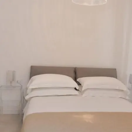 White 1903 - Rooftop Pool & Luxury 4* Форио