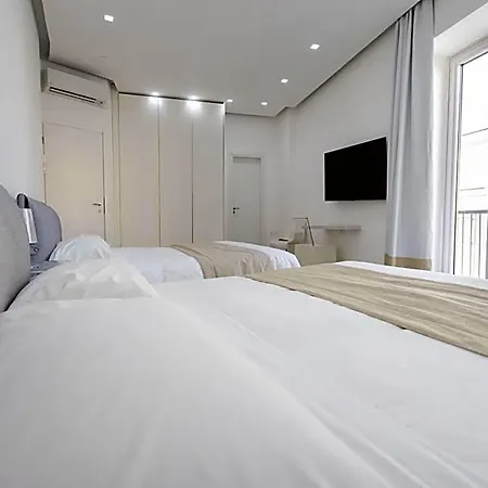 White 1903 - Rooftop Pool & Luxury 4* Форио