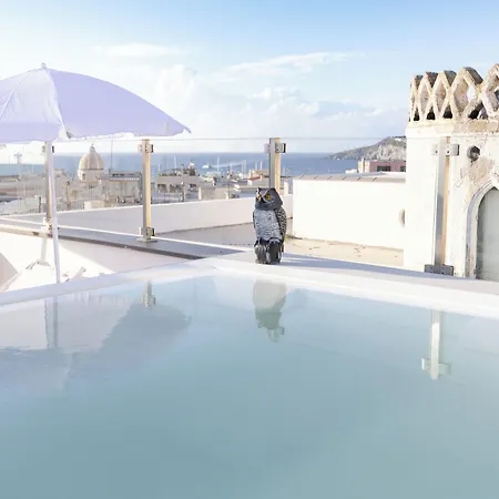 White 1903 - Rooftop Pool & Luxury