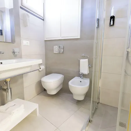 Alojamento de Acomodação e Pequeno-almoço White 1903 - Rooftop Pool & Luxury Forio di Ischia
