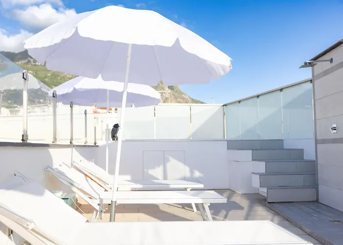 White 1903 - Rooftop Pool & Luxury فندق مبيت وإفطار Forio di Ischia