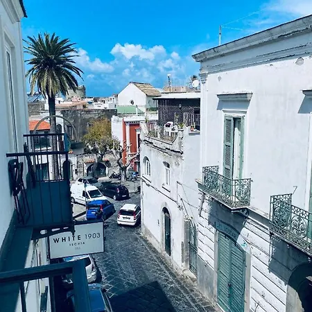 Bed & Breakfast White 1903 - Rooftop Pool & Luxury