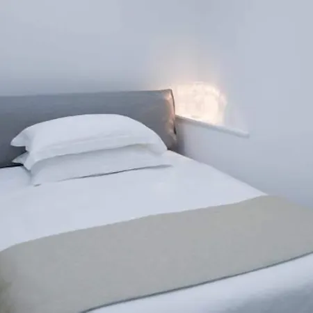 White 1903 - Rooftop Pool & Luxury 4*